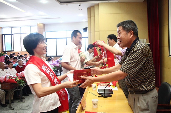 湖北省襄阳市第四中学