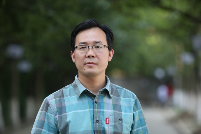 根据不记名投票测评结果,经学校党委研究同意,陈琰老师高票当选