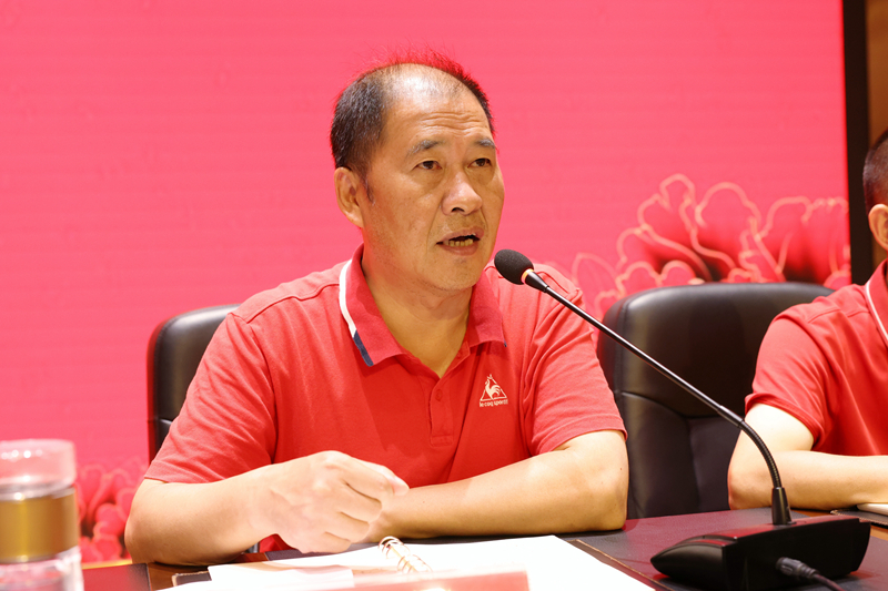 副校长王立合宣读.jpg